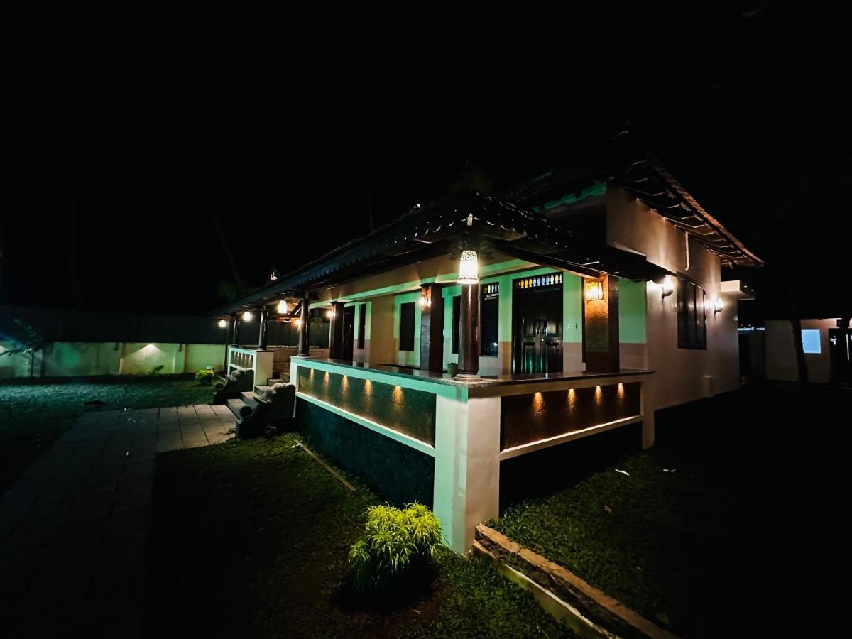 Cherai Lake Resort Cherai Beach ภายนอก รูปภาพ